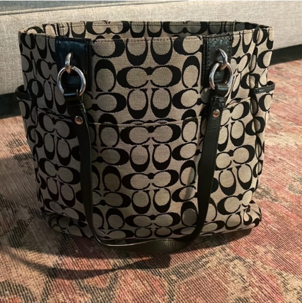 Coach Signature Jacquard Tote in Black and Gray/White - Picture 2 of 10